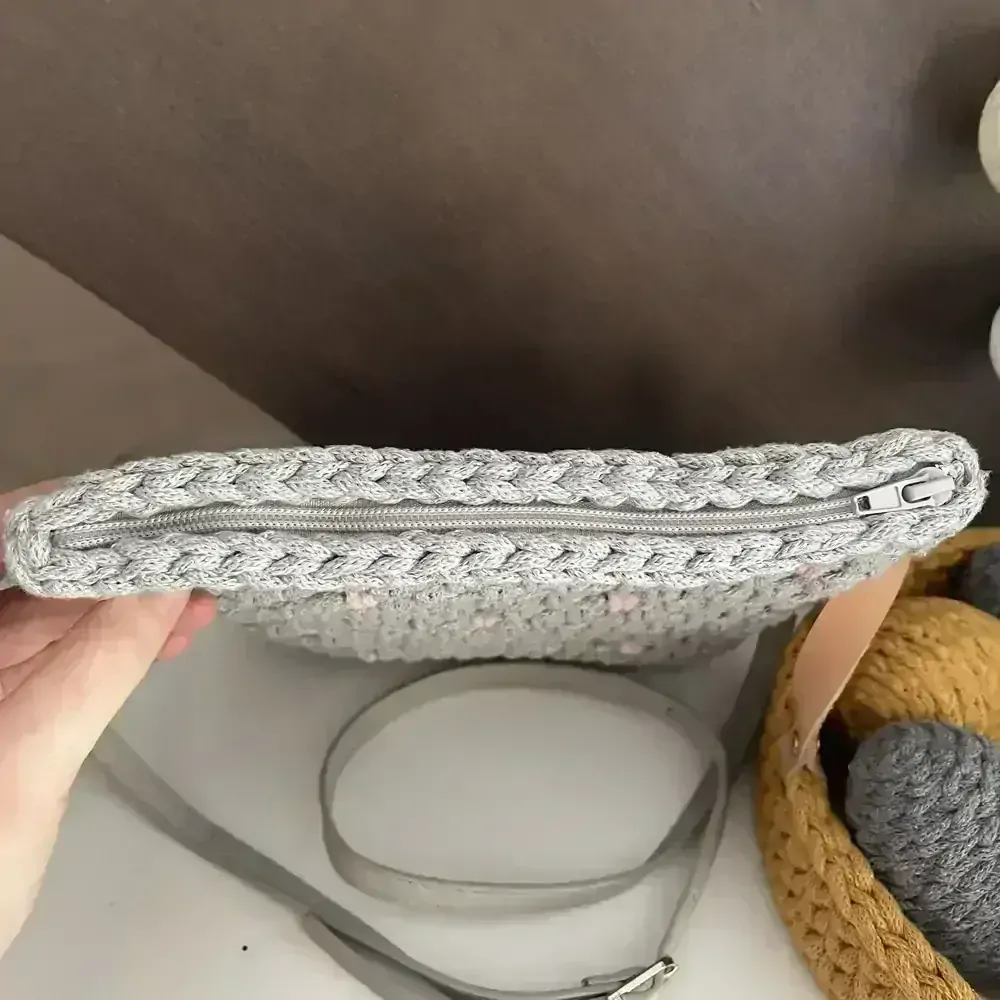 Kabelka crossbody: Šedá s růžovou