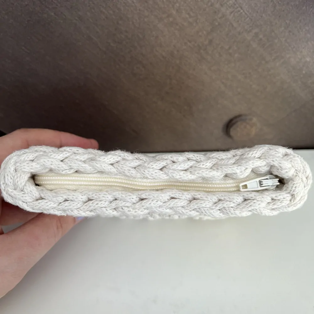 Peněženka smetanová