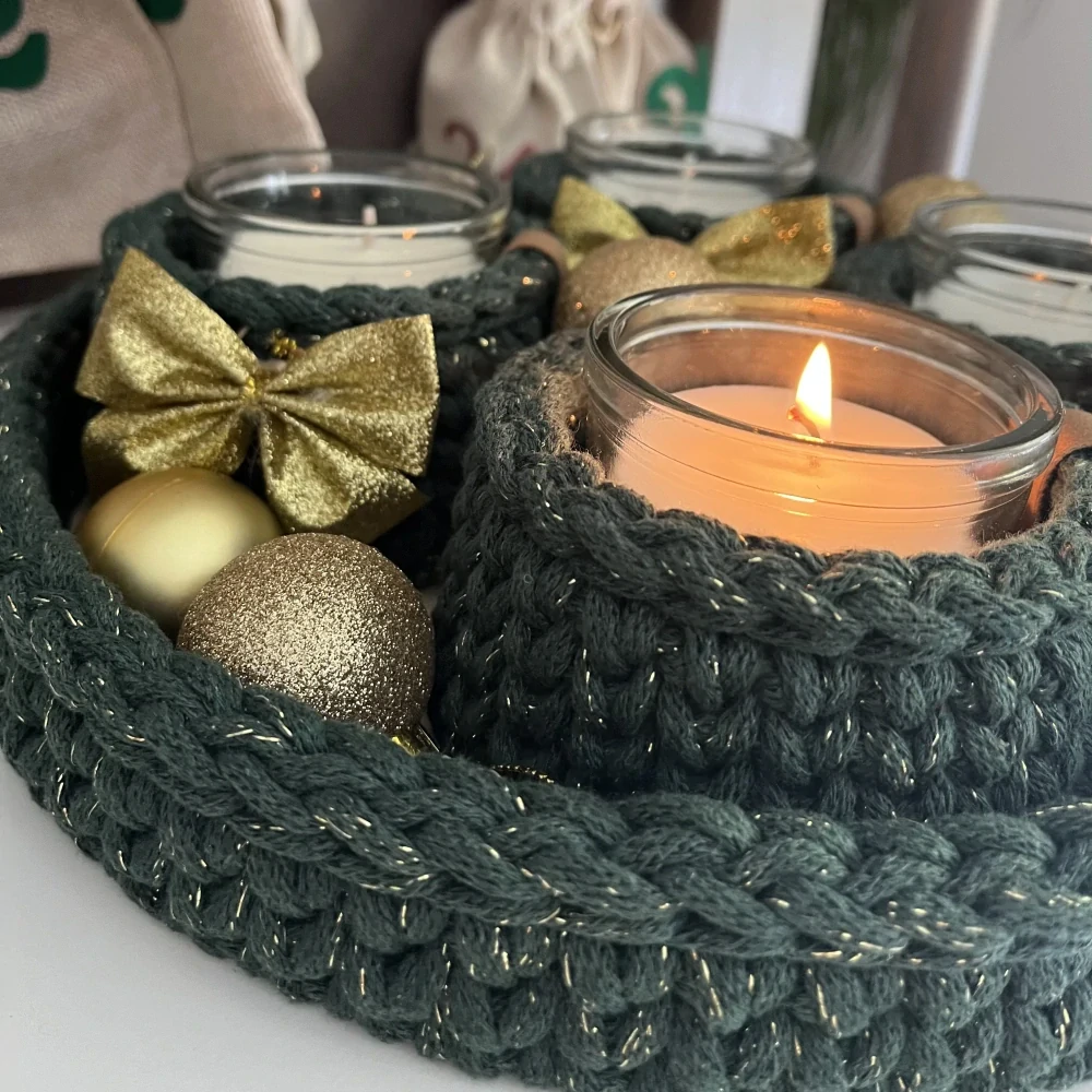 Adventní svícen tmavě zelený se zlatou nitkou