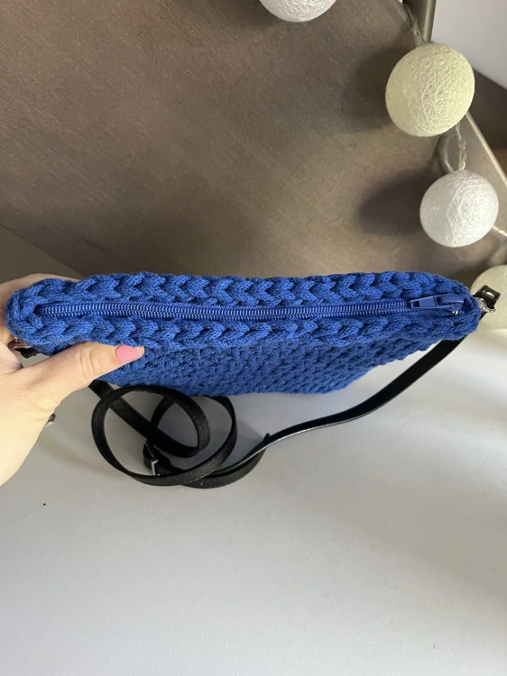 Kabelka crossbody - královsky modrá