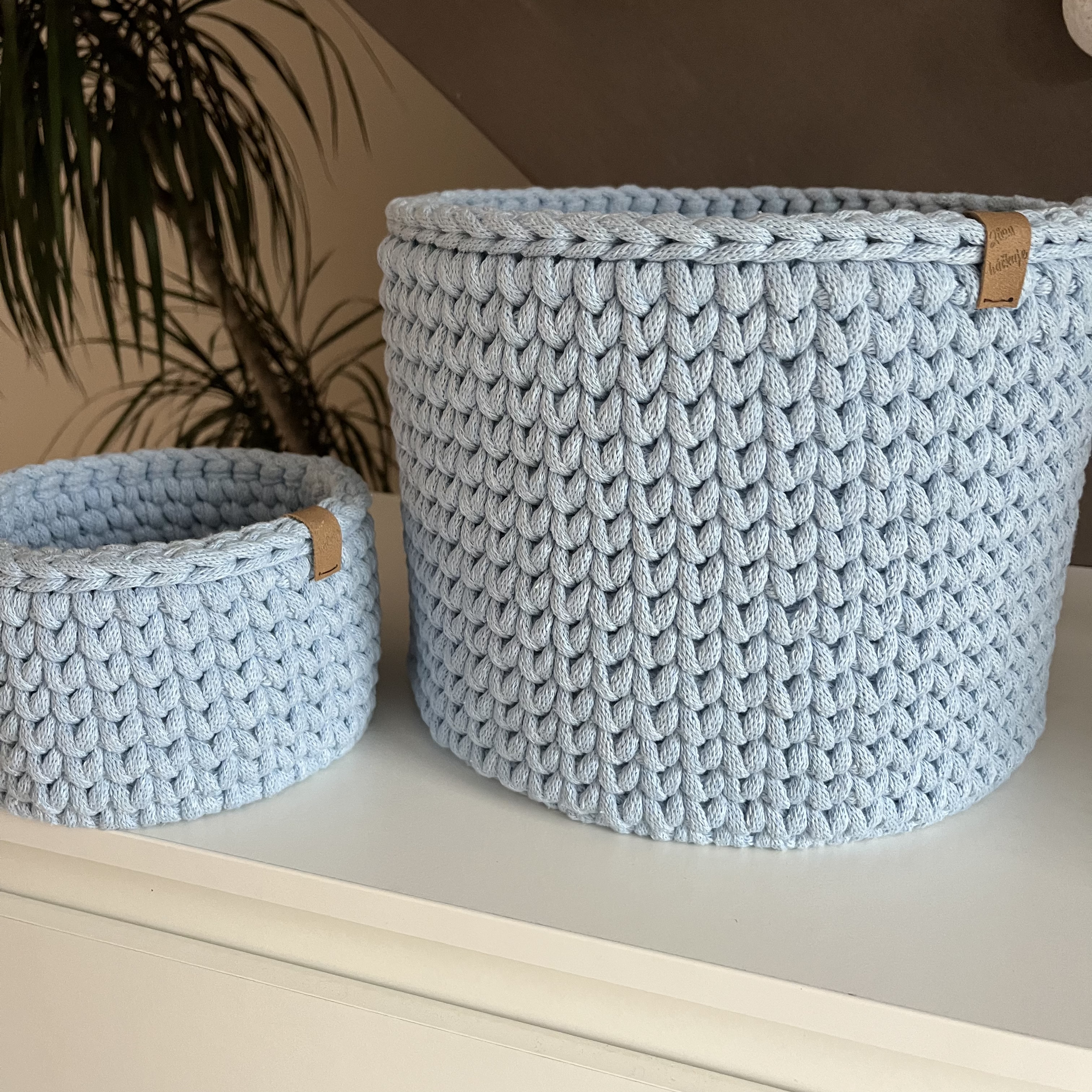 Košík - kulatý (různé barvy)