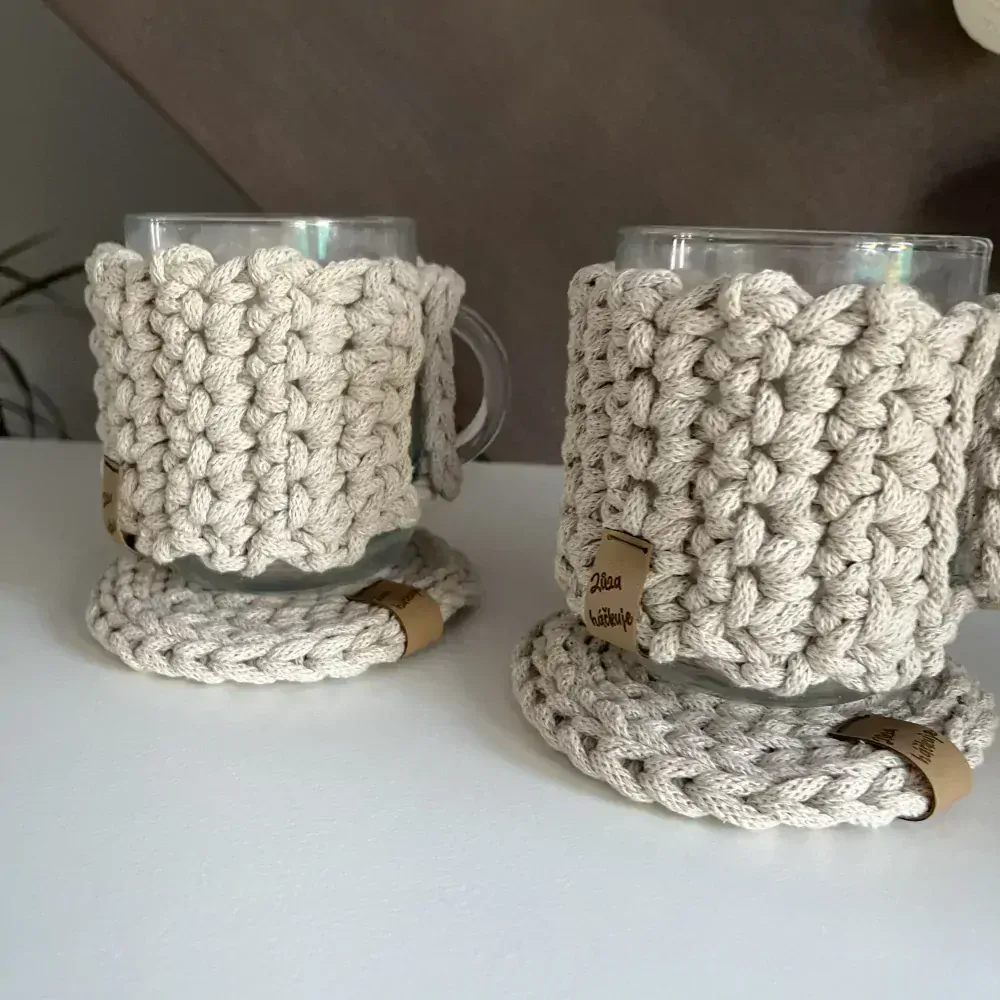 Sada - Obal na hrníček a podtácek (různé barvy)