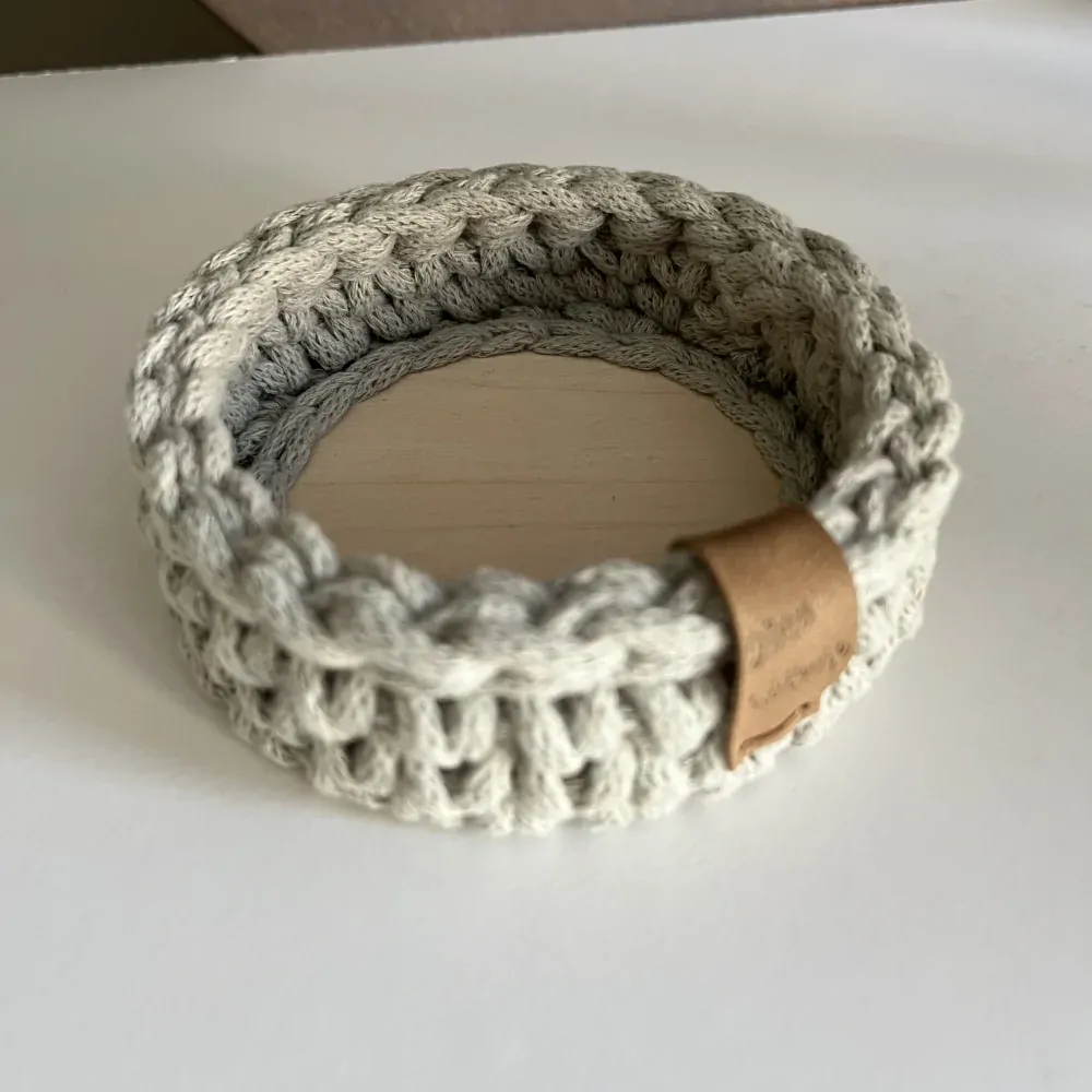 Košík na drobnosti světle olivový