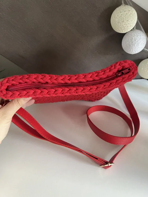 Kabelka crossbody - červená