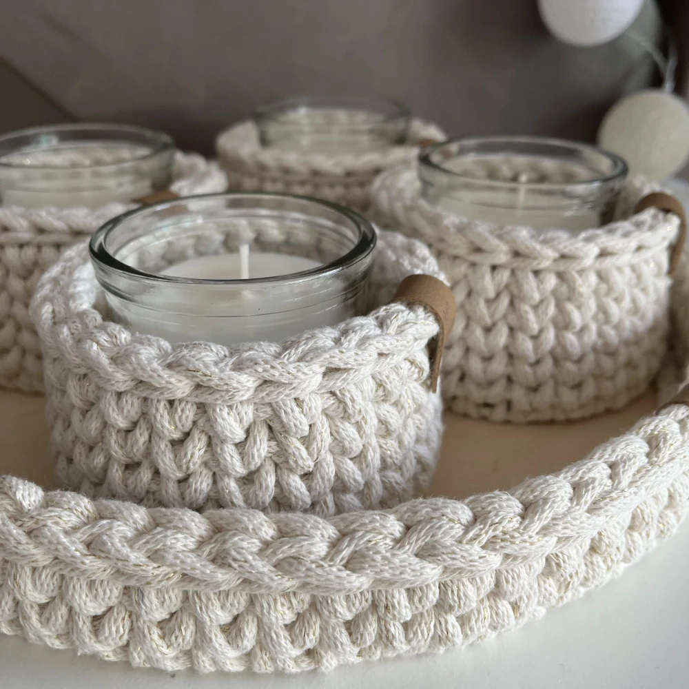 Adventní svícen se zlatou nitkou (různé barvy)