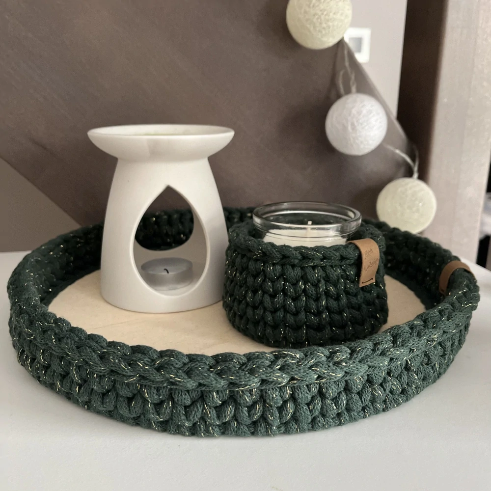 Dekorační tác se zlatou nitkou (různé barvy)