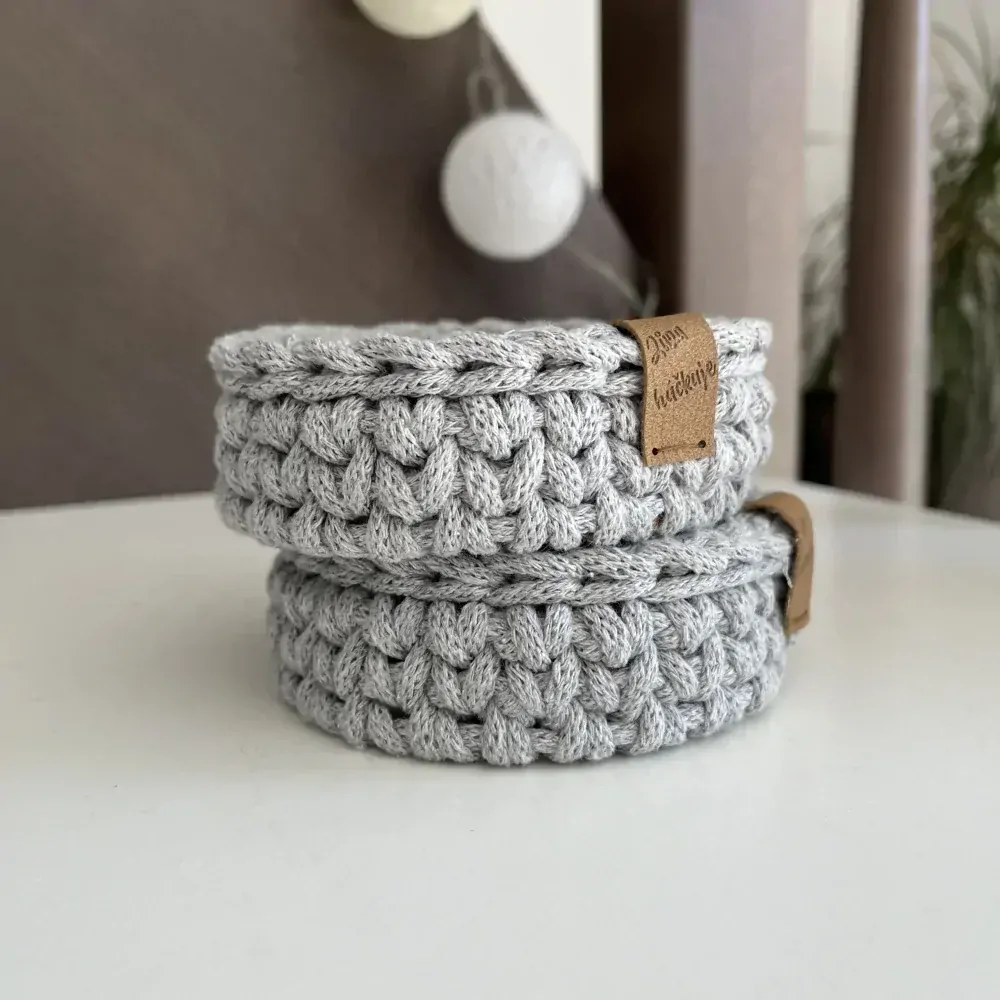 Košík na drobnosti (různé barvy)