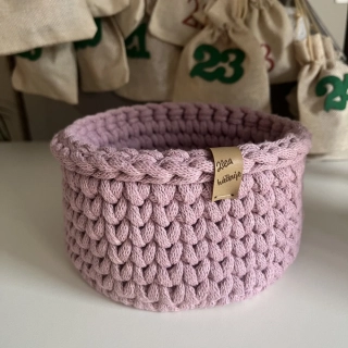 Dětský košík v pudrové barvě