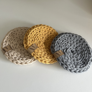 Podšálky / Podložky (různé barvy)