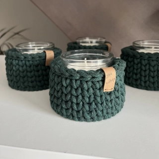 Svícen - tmavě zelený s přírodní svíčkou